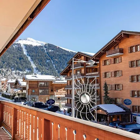 Spacious 2 Bedroom Close To The Sports Centre Verbier